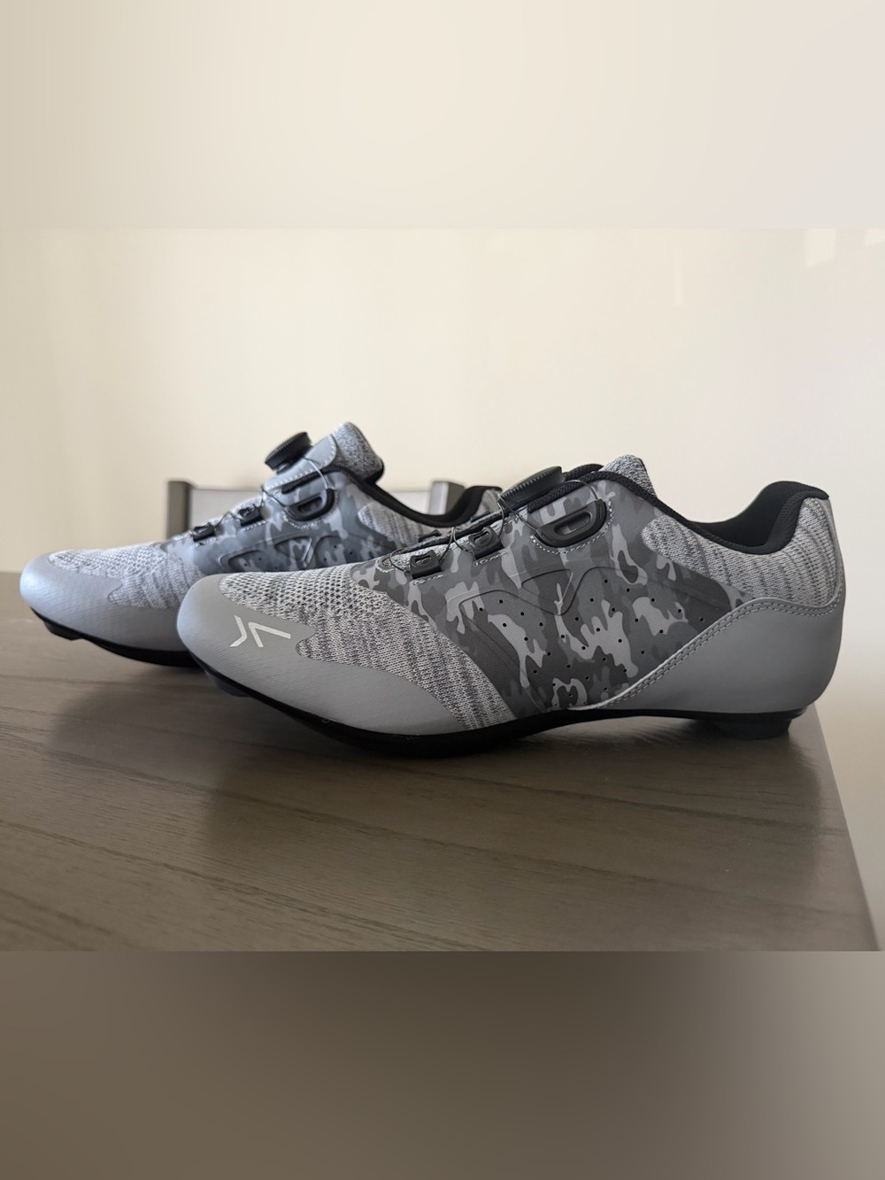 NWT Peloton Bike Shoes - Picture 5 of 7